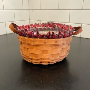 Longaberger 1990 basket with Leather handles